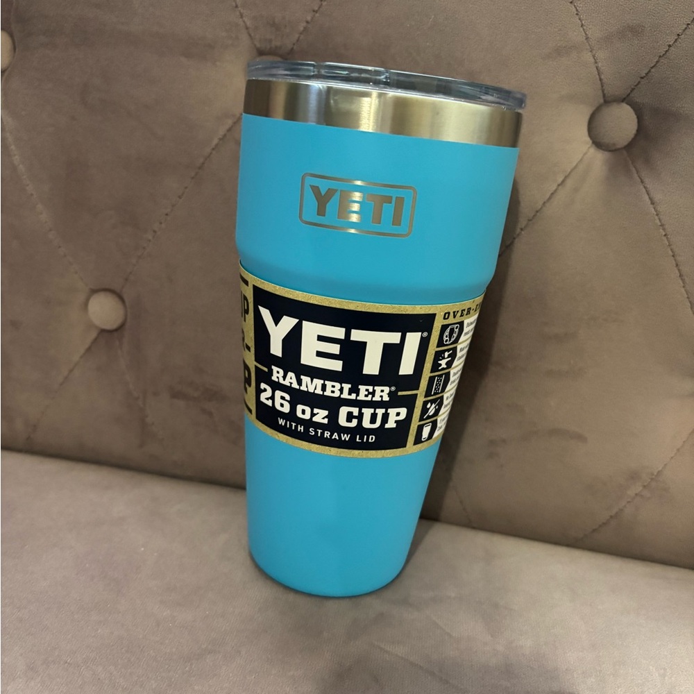 Yeti 26 oz ramber rumbler reef blue